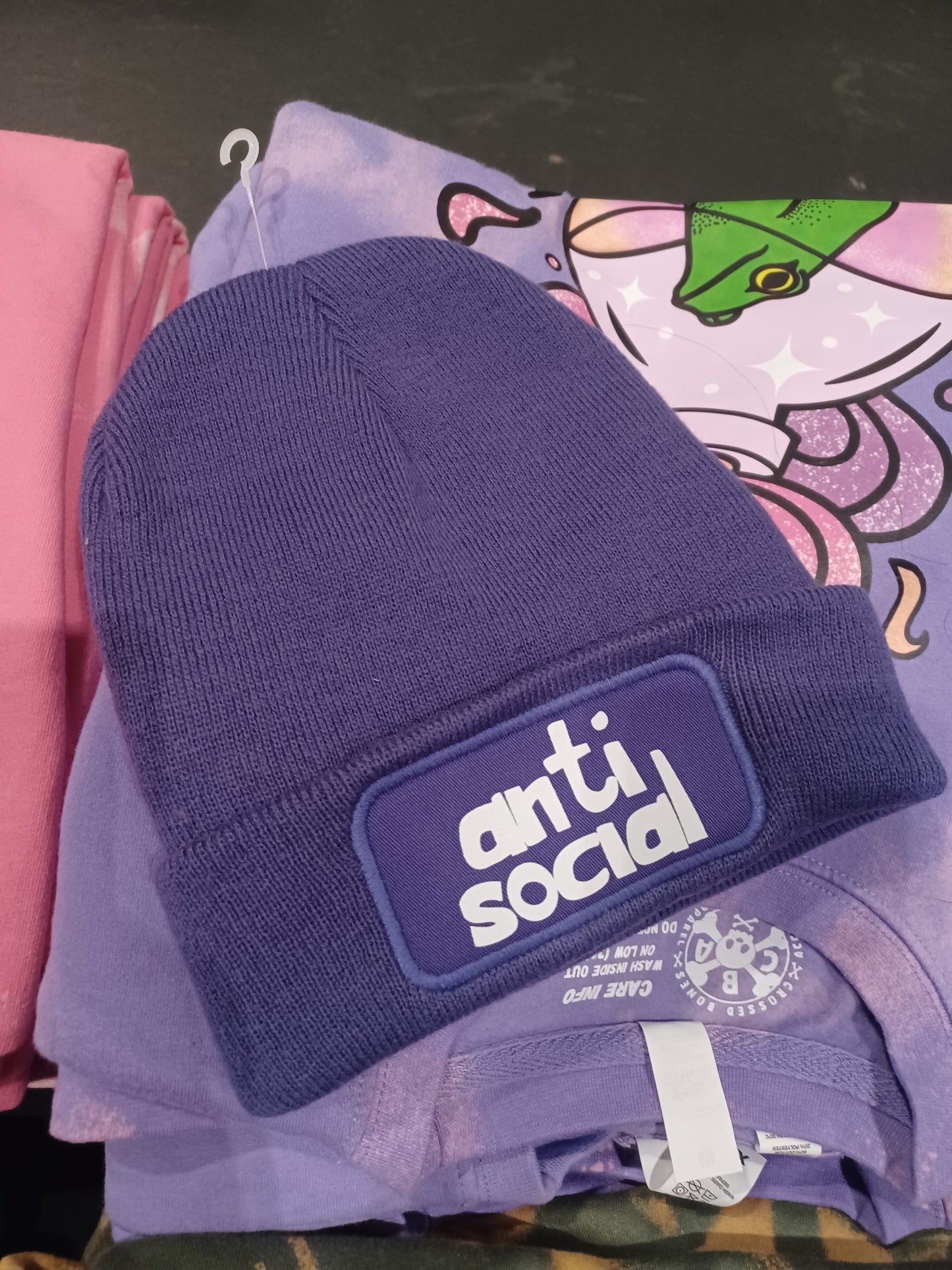 Beanie hat anti social